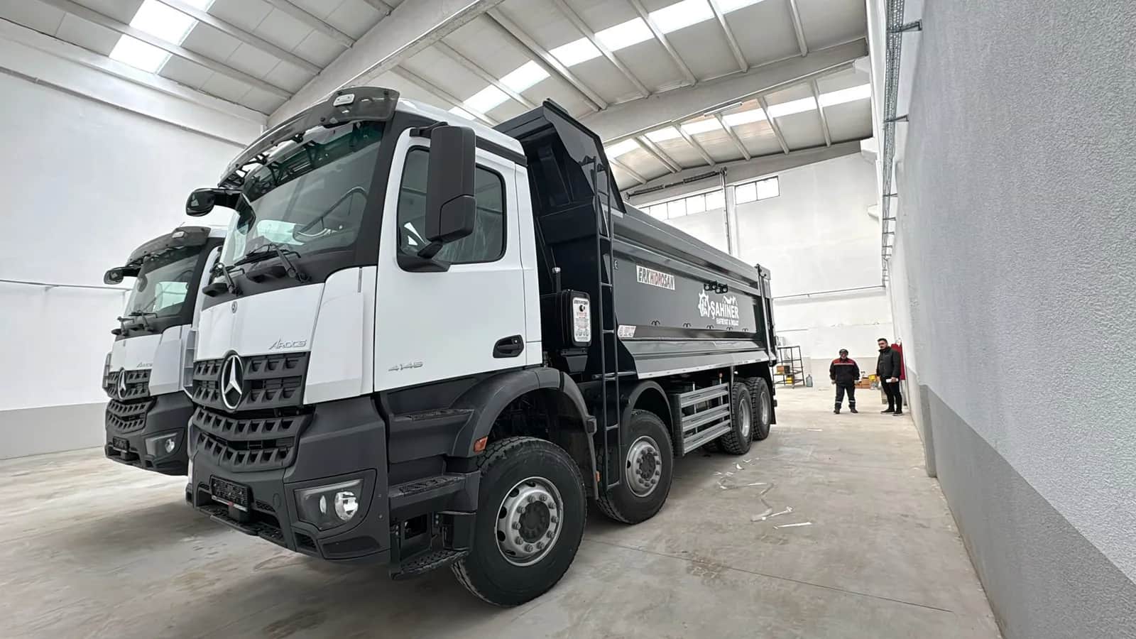 Mercedes-Benz Arocs 4148 — Damper kamyon · 8x4