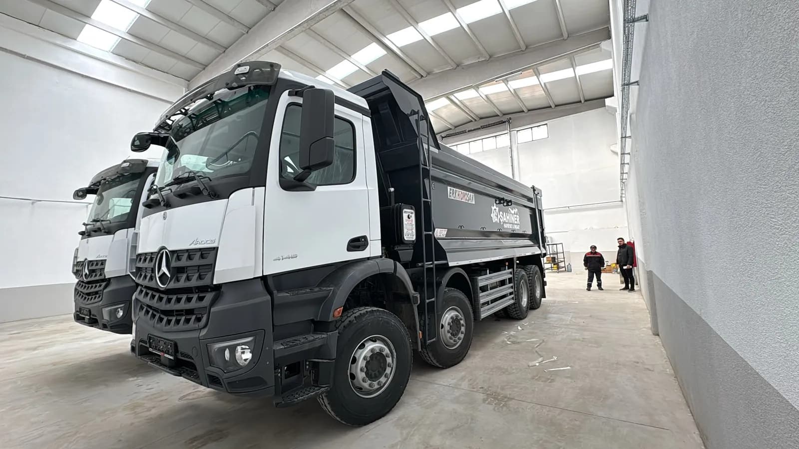 Şahiner Hafriyat'ın Mercedes-Benz Arocs damper kamyonları